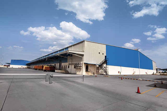 building-856444_640_fles.jpg