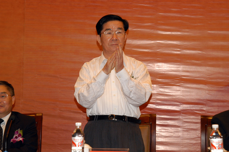 （0）浙江省军区原政委贺家弼将军出席杭州湖南商会成立大会2006.10.24_副本.jpg