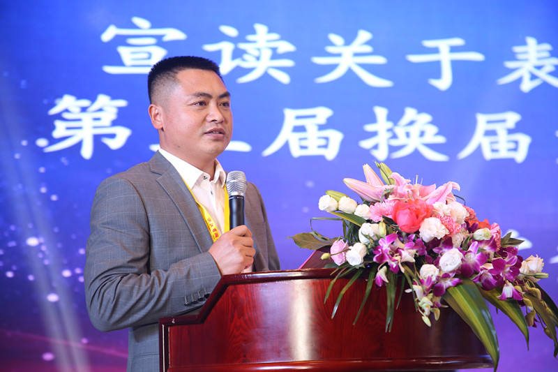 14251882_副本.jpg