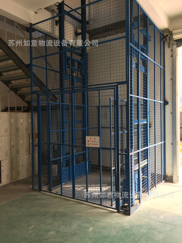 图10导轨式提升机