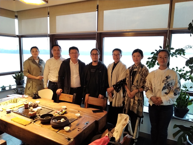 微信图片_20191018093828_副本.jpg