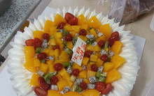 在画室给学员过生日